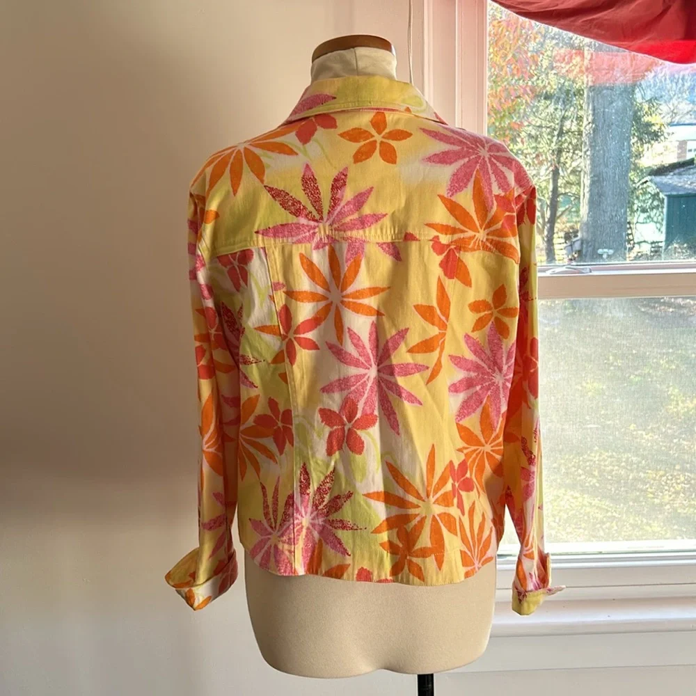 Fun floral jacket - Picture 2 of 7